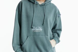 HOODIE WITH SLOGAN BLUE